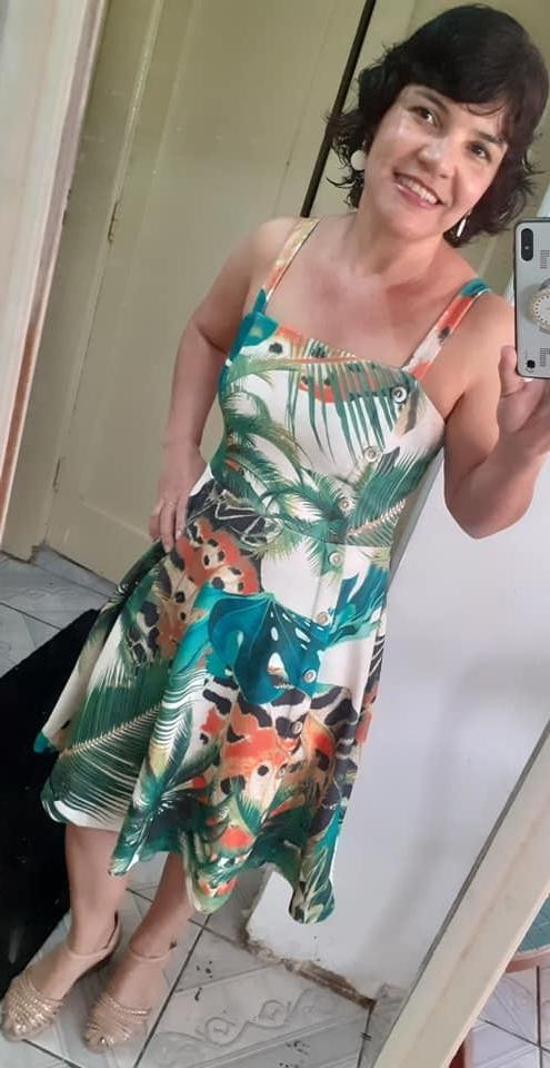 22P Housewife (Latin milf )