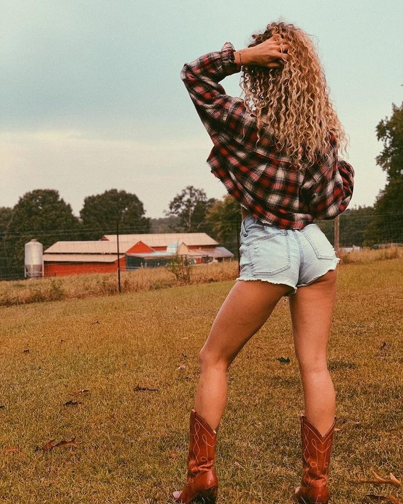 25P Denim shorts 26
