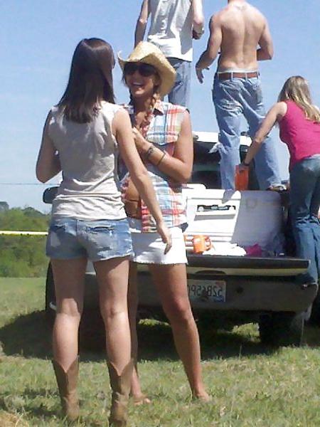 25P Country hotties.
