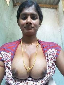17P Aunty boobs show