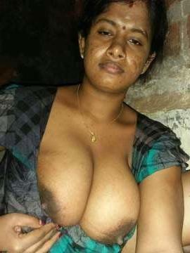 17P Aunty boobs show