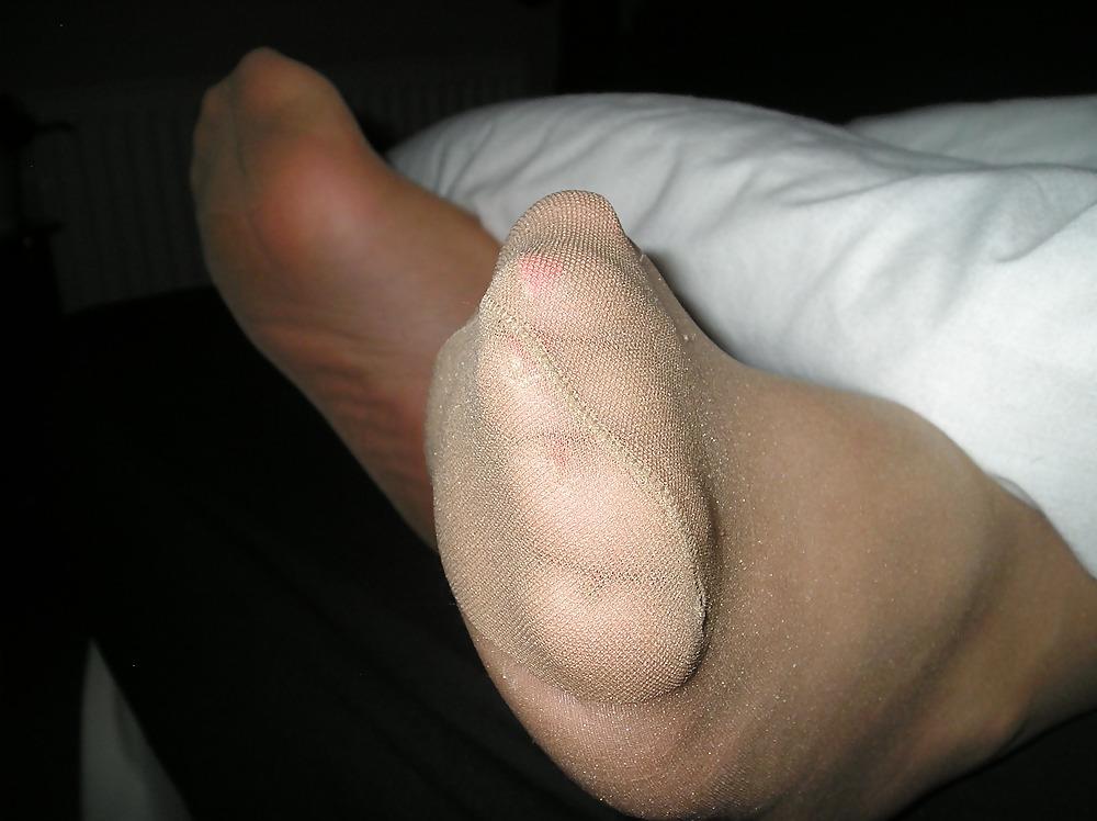 15P The wife tights