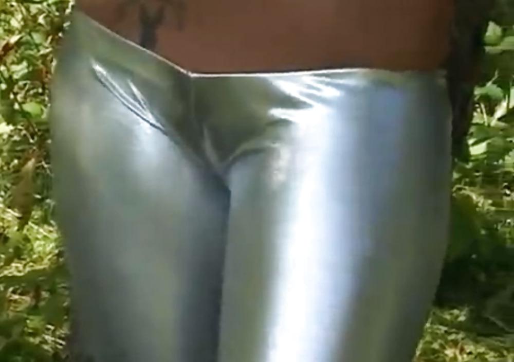 20P Those shiny Leggings... 