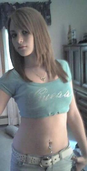 25P Teens cameltoe