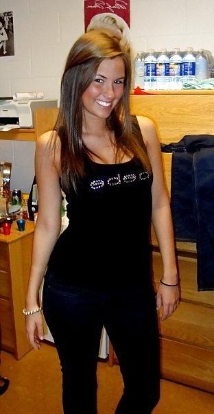 25P Teens cameltoe