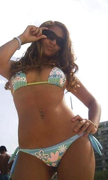 25P Teens cameltoe