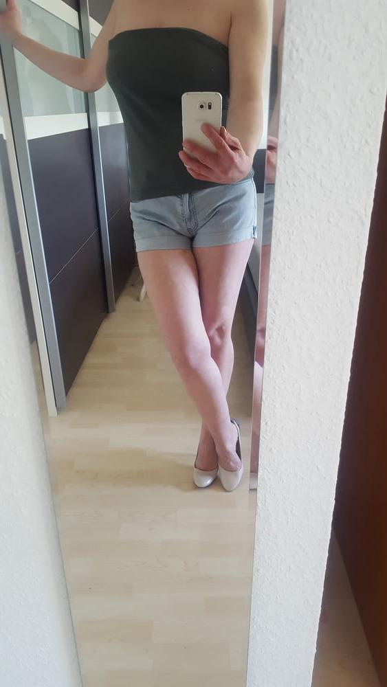 8P Hot pants
