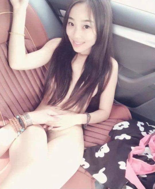 14P Amateur Chinese Flashing in Car