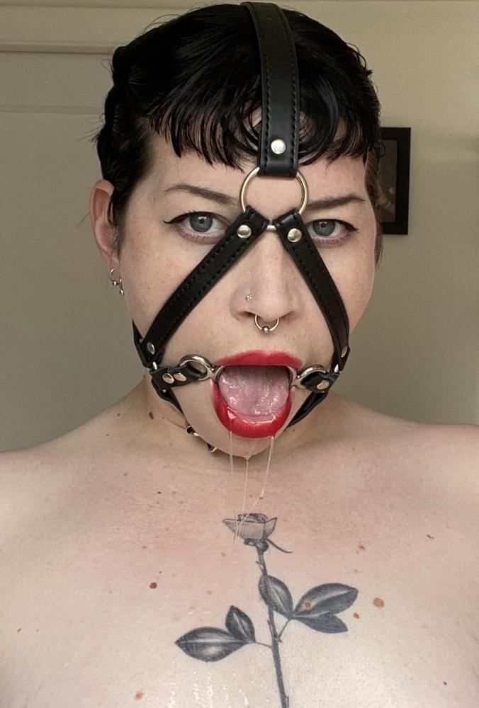 13P Gagged goth slave