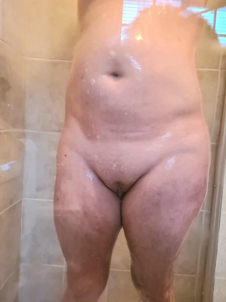 25P Lady Friend Nude