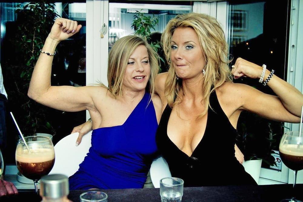 16P SekushiLover - Three Horny Cougar MILFs Flashing TIts
