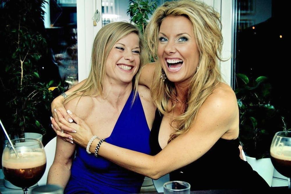 16P SekushiLover - Three Horny Cougar MILFs Flashing TIts