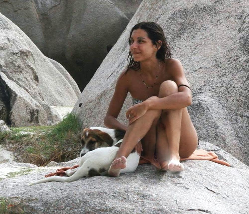 18P Hot and horny friends of my Italian friend locking for sperm