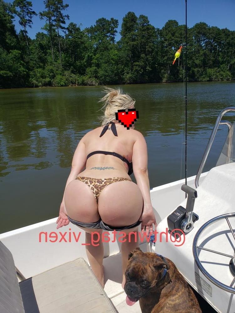 25P Hot Cuckold couple