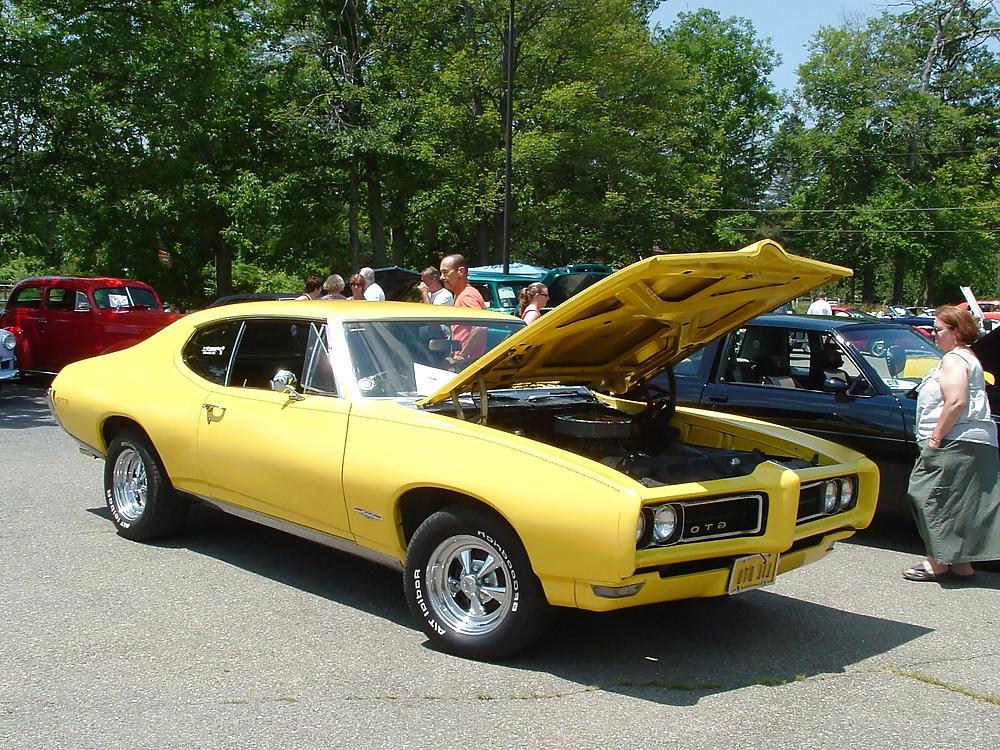 14P Car show