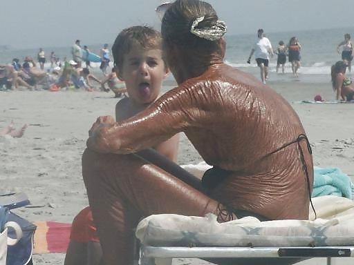 13P Sea sex and sun