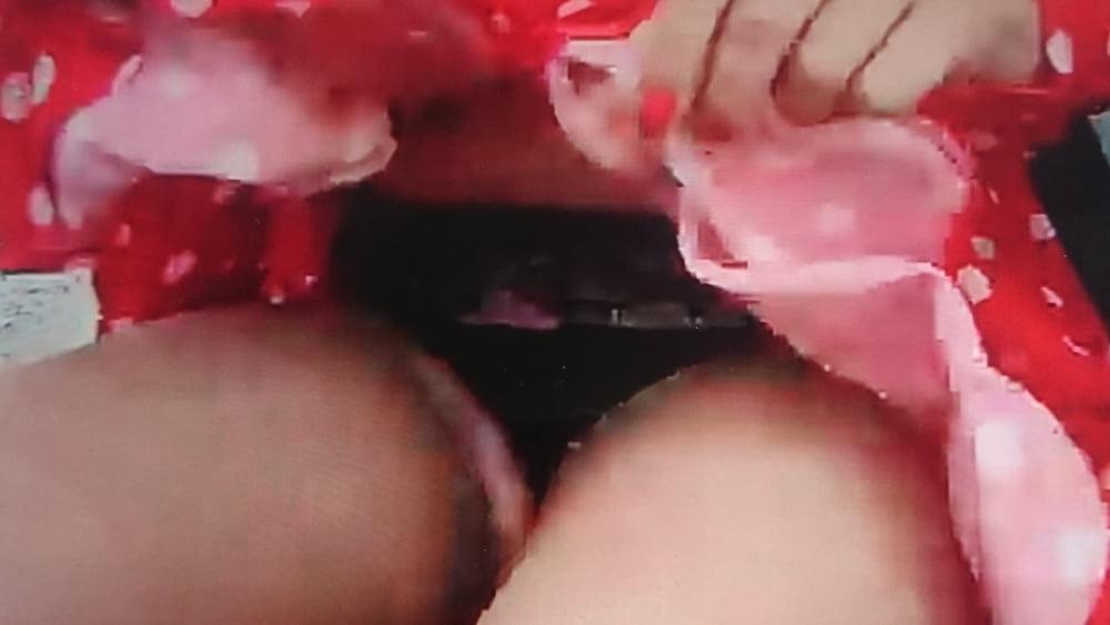 25P Stockings upskirt in car