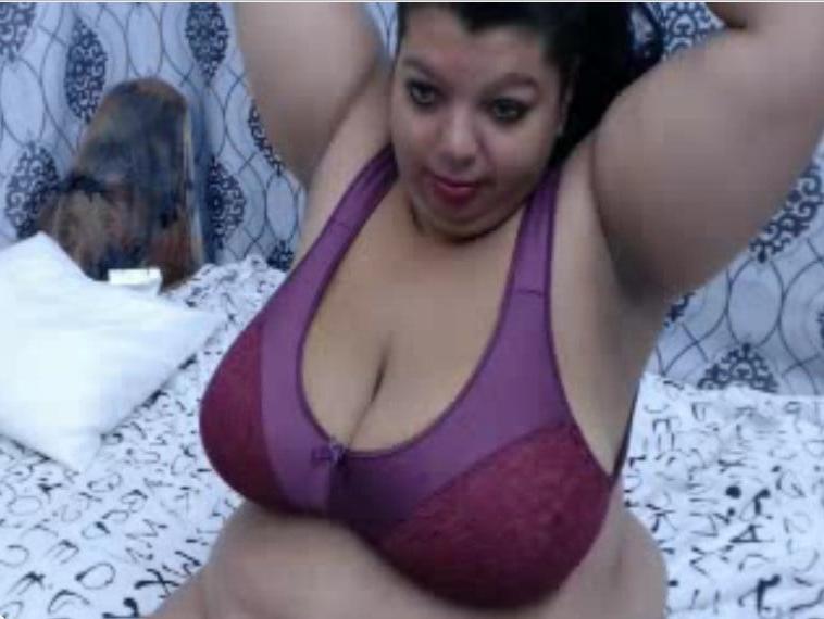 25P Big tit cam