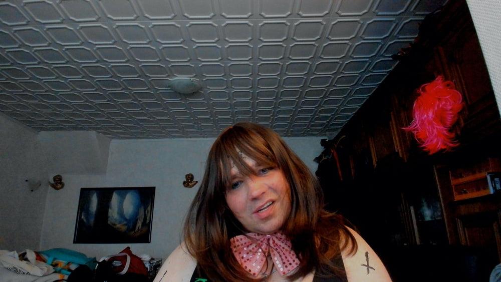25P sexy friend