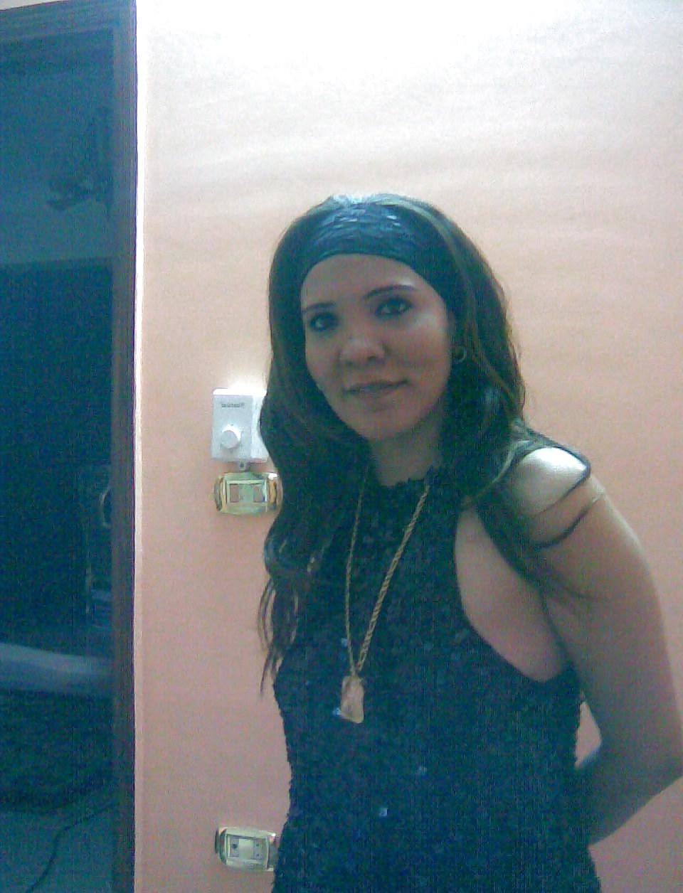 12P Arab Housewife 13