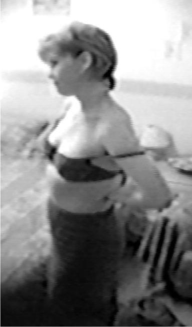 22P Wife Captured On Hidden Cam