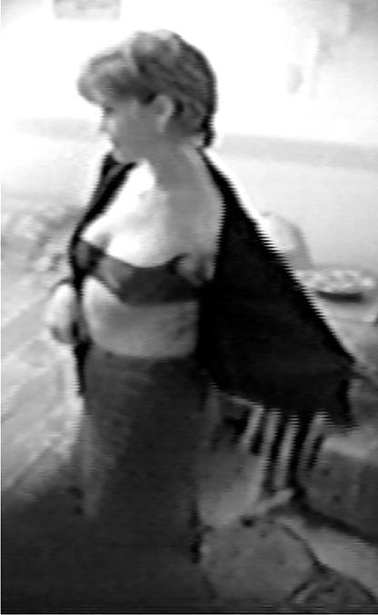 22P Wife Captured On Hidden Cam