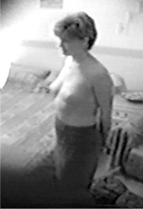 22P Wife Captured On Hidden Cam