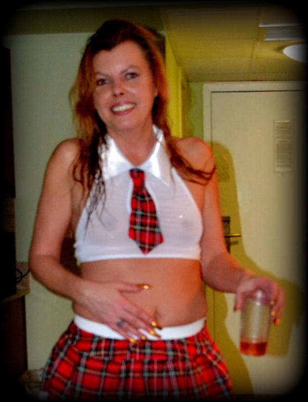 25P Mary Chaffee-Hot Housewife