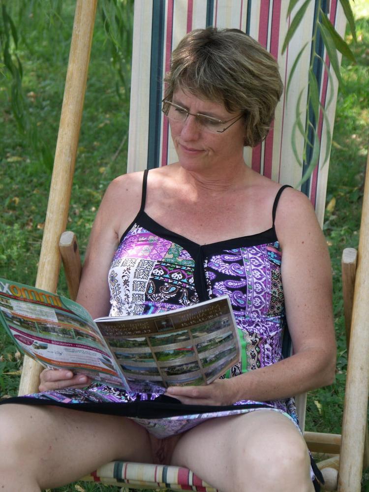 25P Older and hot 163.(No pants)