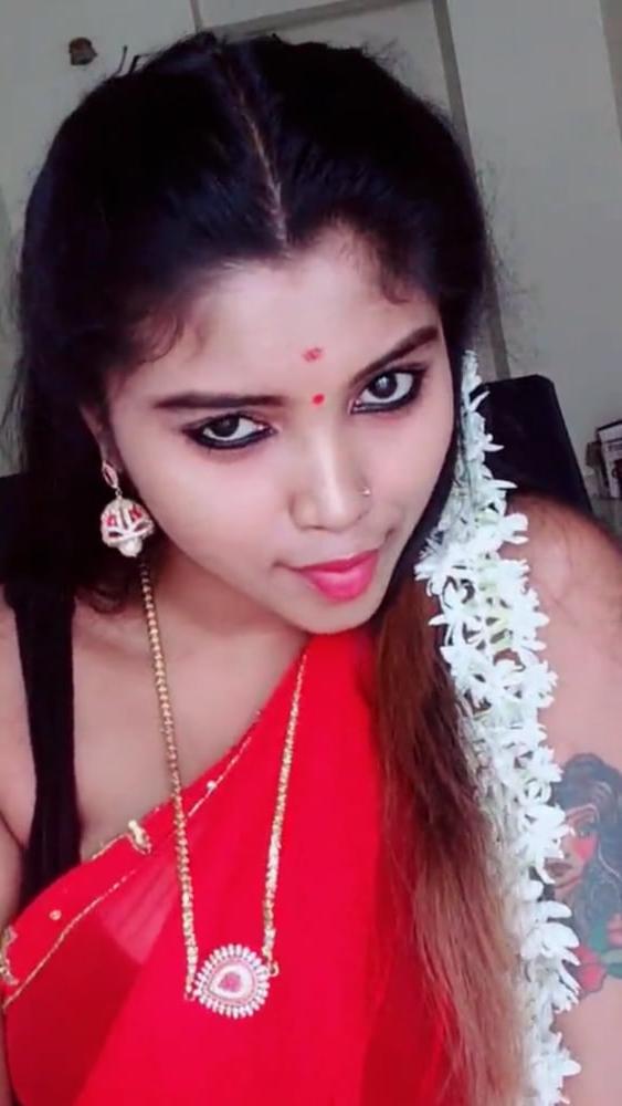 25P Hoty girlfrnd lucky elakkiya