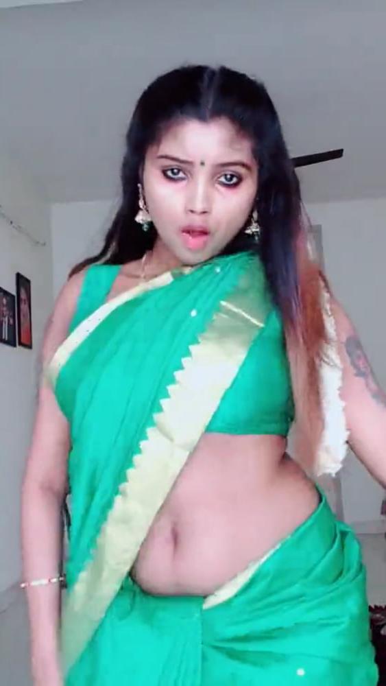 25P Hoty girlfrnd lucky elakkiya