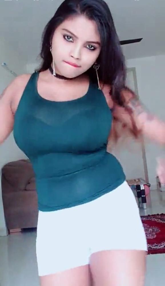 25P Hoty girlfrnd lucky elakkiya