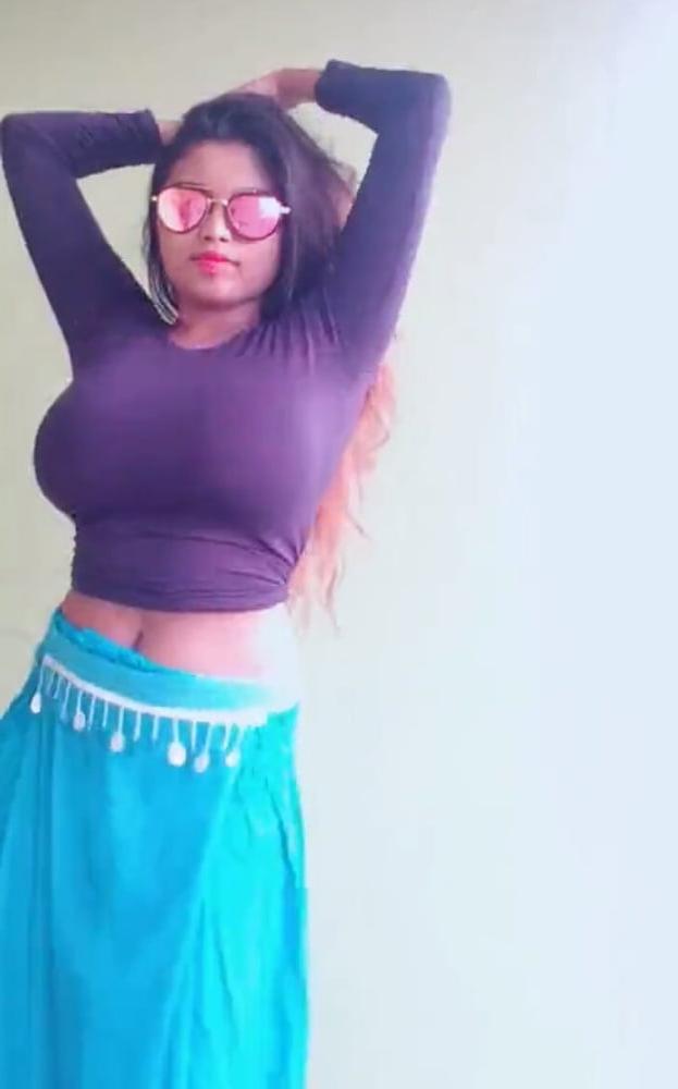 25P Hoty girlfrnd lucky elakkiya