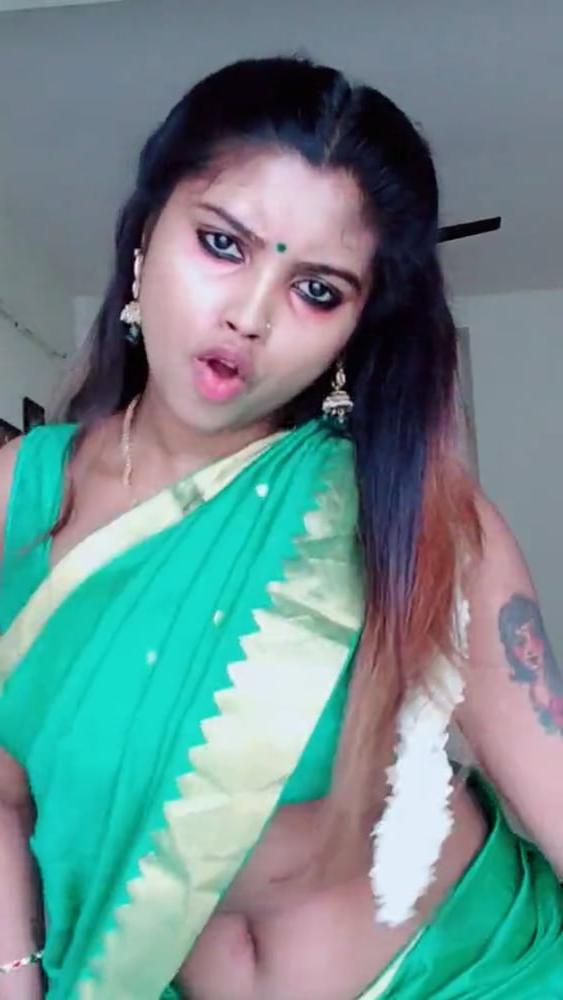25P Hoty girlfrnd lucky elakkiya
