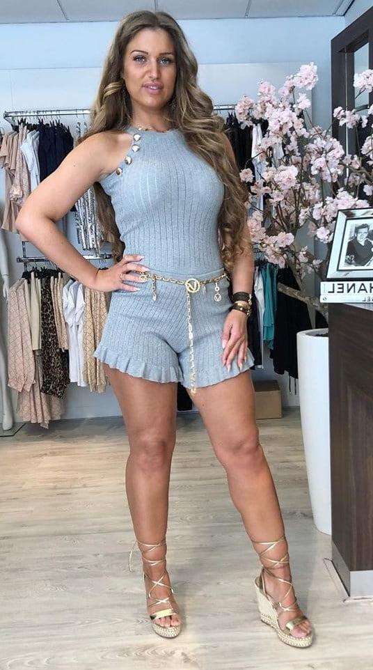 17P Hot Dutch amateur Fashionstore owner camel toe