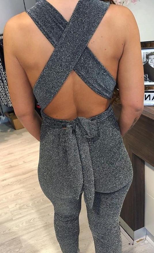 17P Hot Dutch amateur Fashionstore owner camel toe