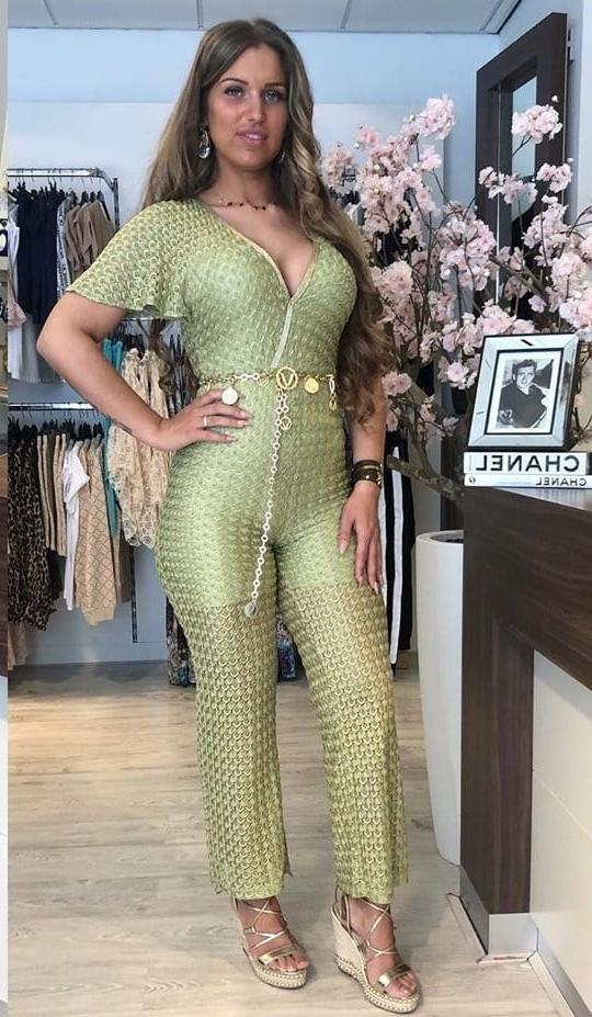 17P Hot Dutch amateur Fashionstore owner camel toe