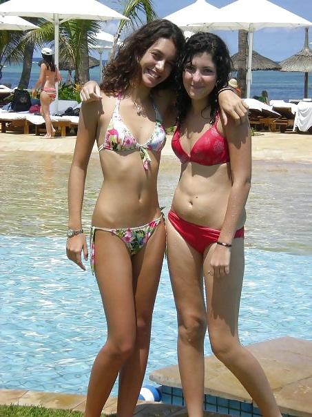 25P Hot Teen Sluts - Hairy or shved ?