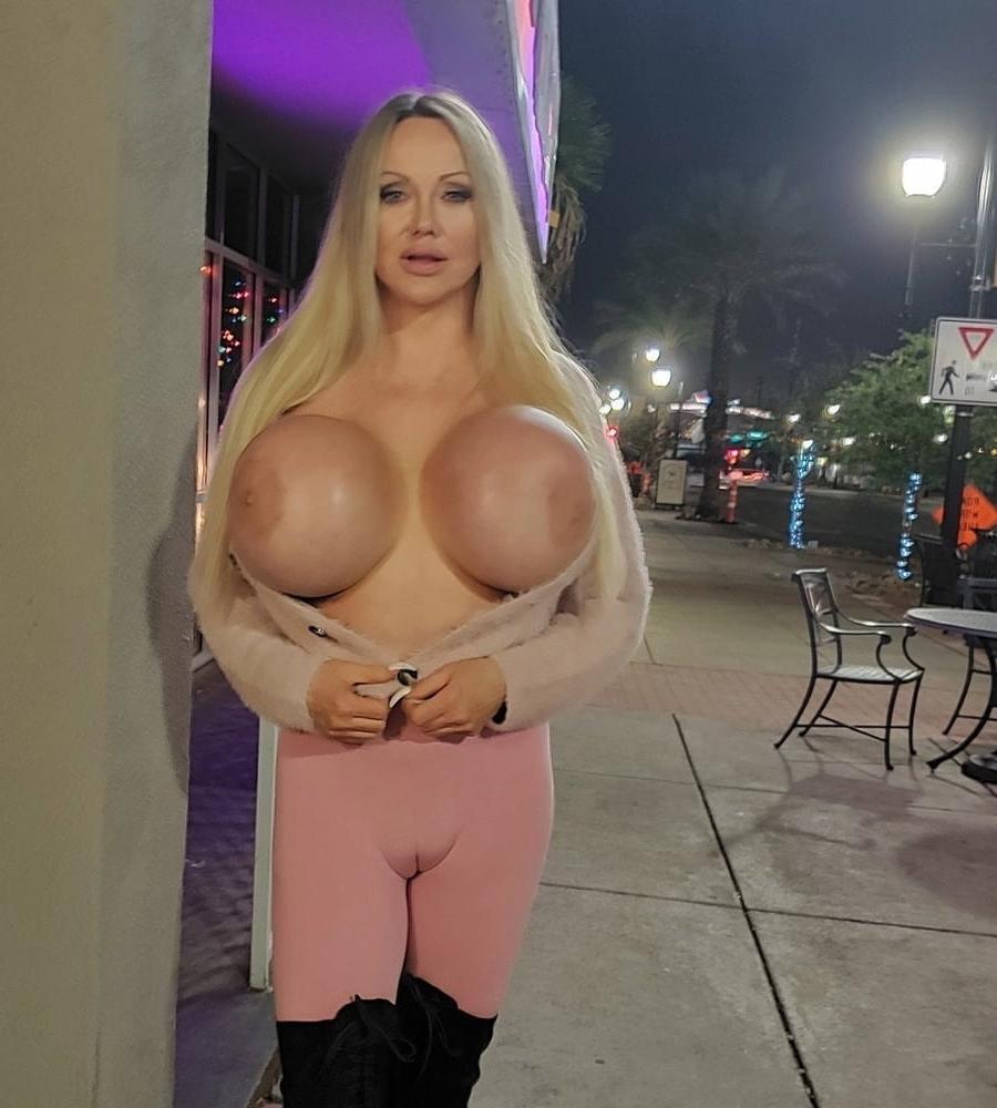 25P camel toe