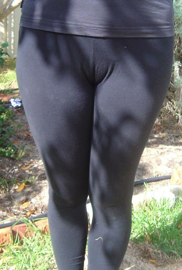 25P camel toe