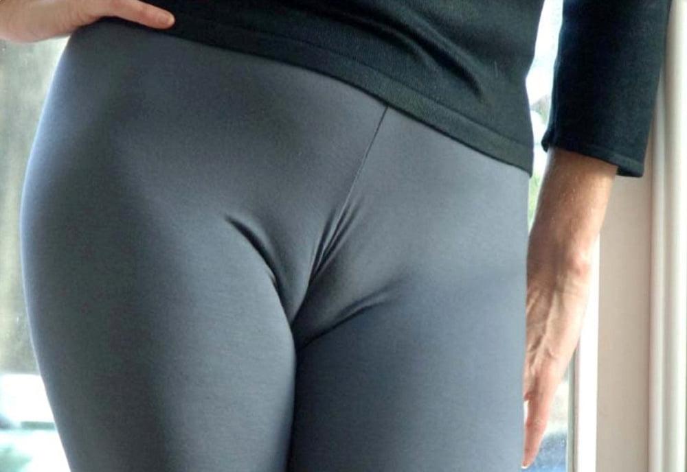 25P camel toe