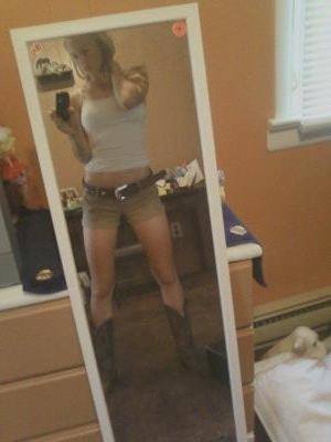 25P Exposed - Gorgeous Country Girl