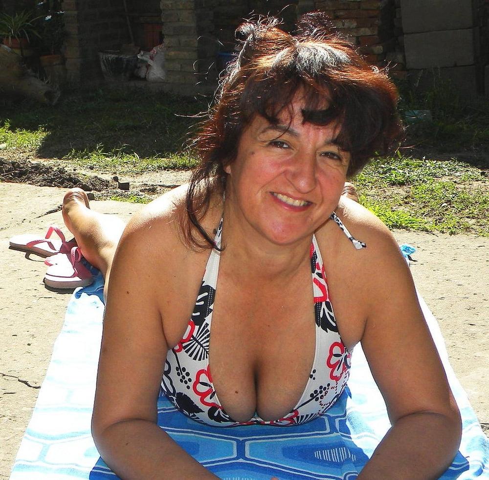 25P 5. Mature Argentine couple