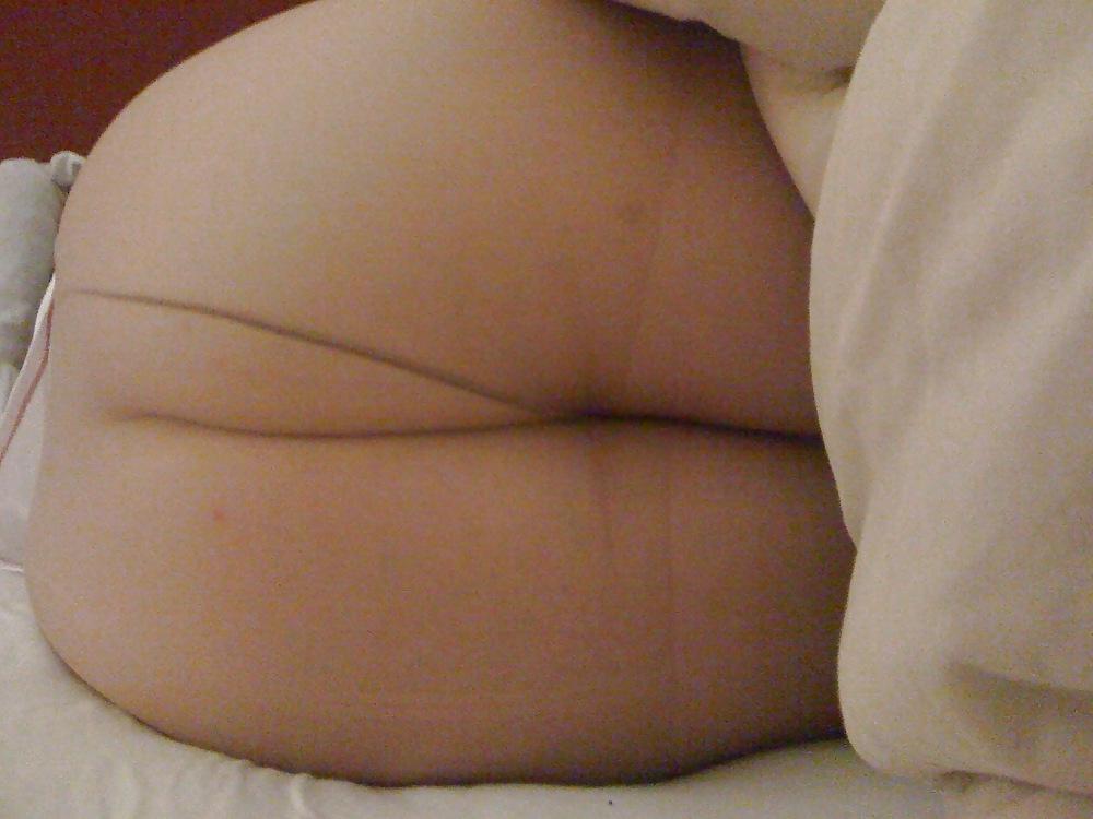 23P WIFE IN TIGHTS 2
