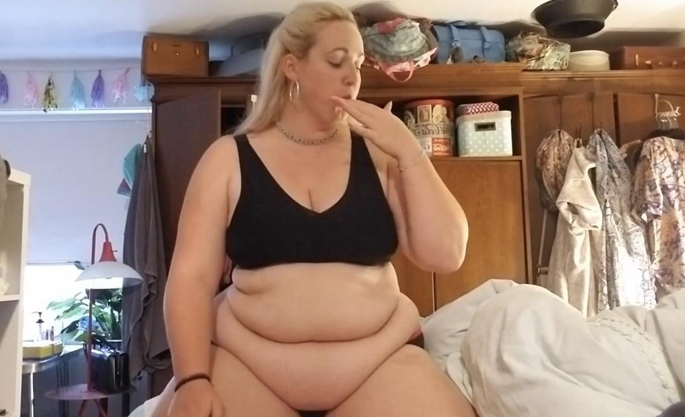 25P Fat Belly Girls Make Me Hard