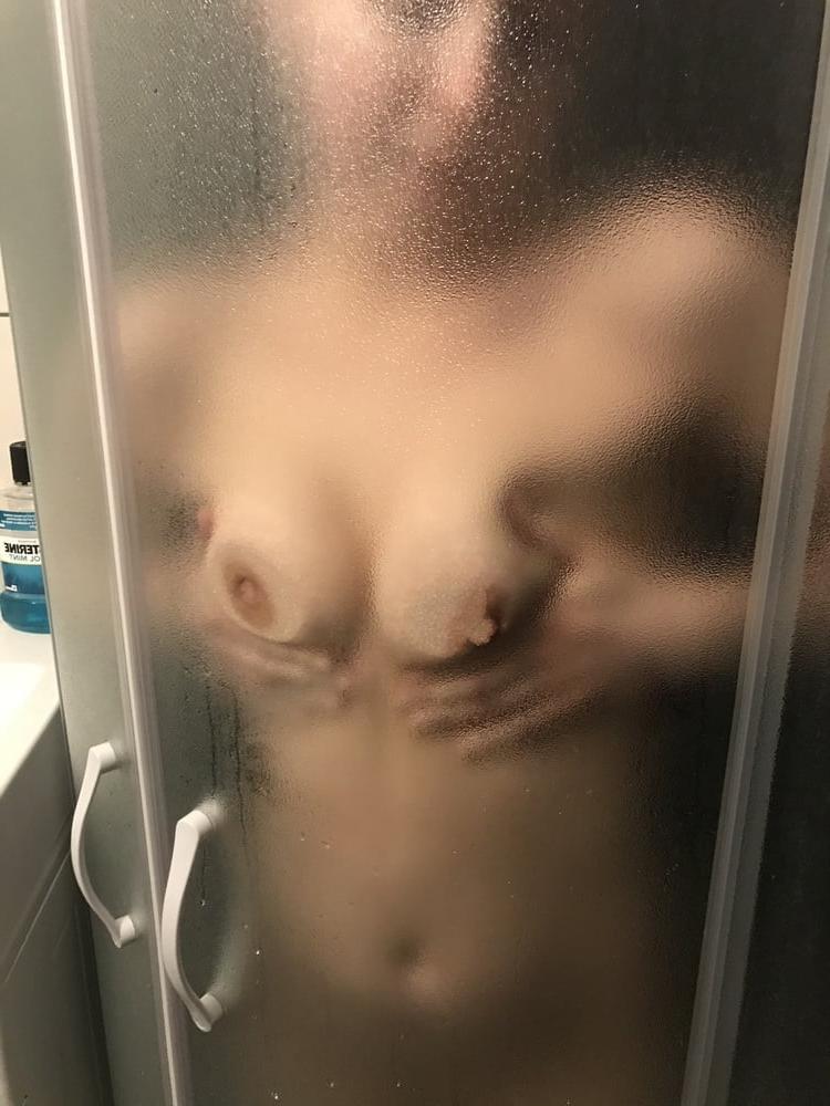 25P perfect tits
