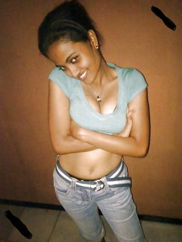 13P Salini The Call Girl From India 