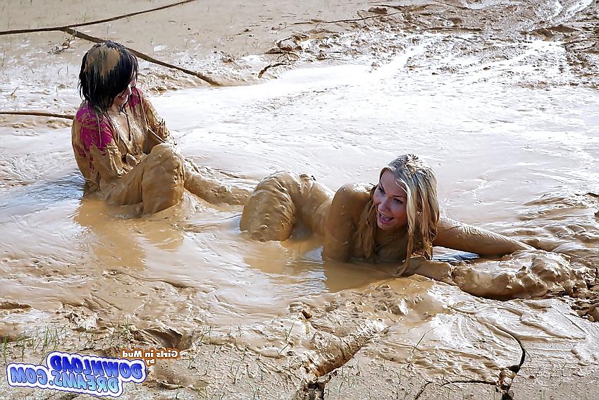 25P Mud girls