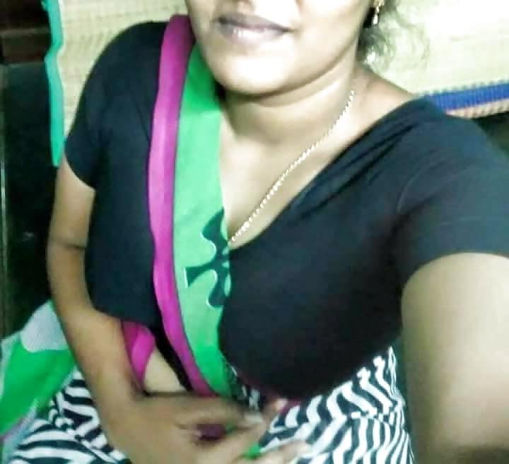 25P Tamil aunty Tits show