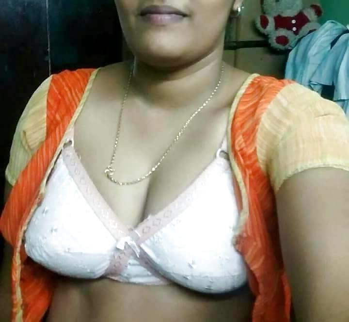 25P Tamil aunty Tits show